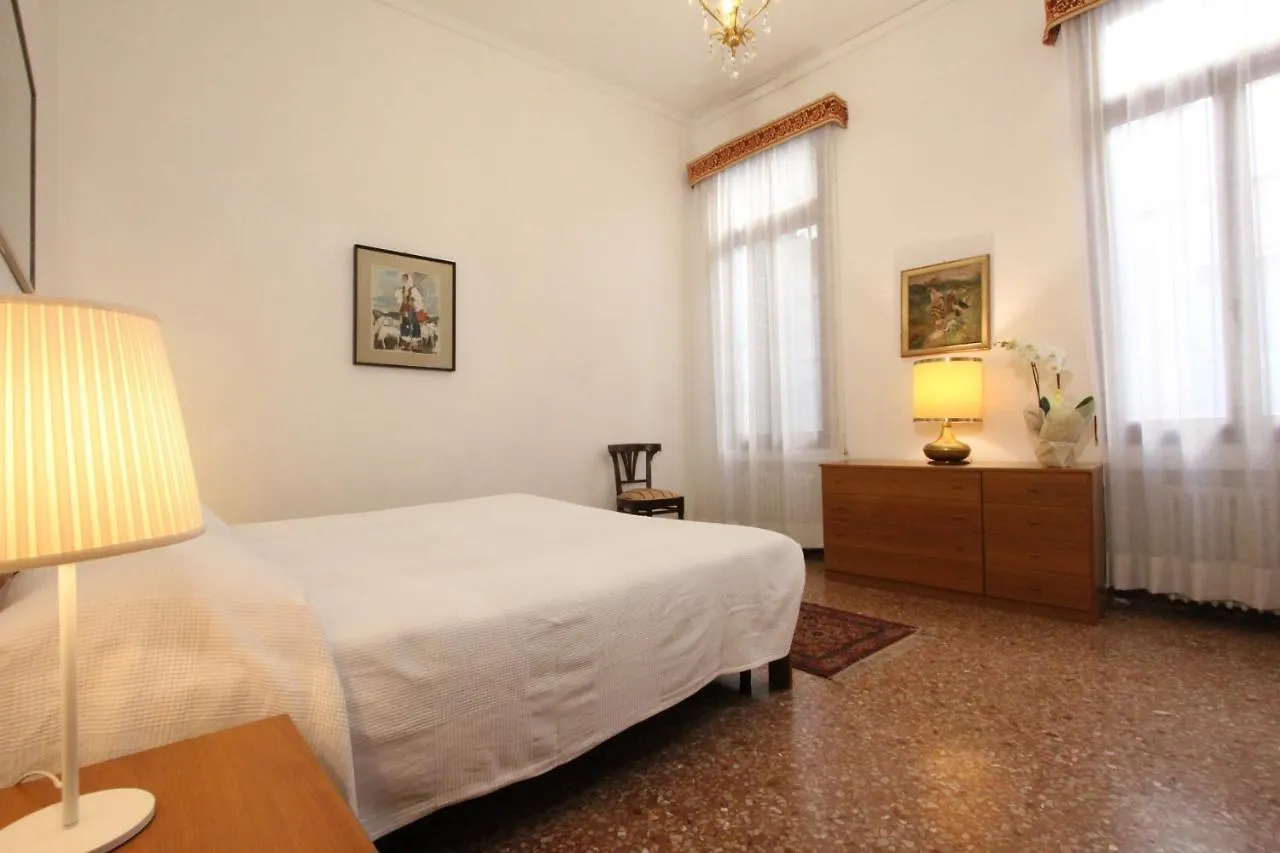 City Apartments Rialto Veneza Itália