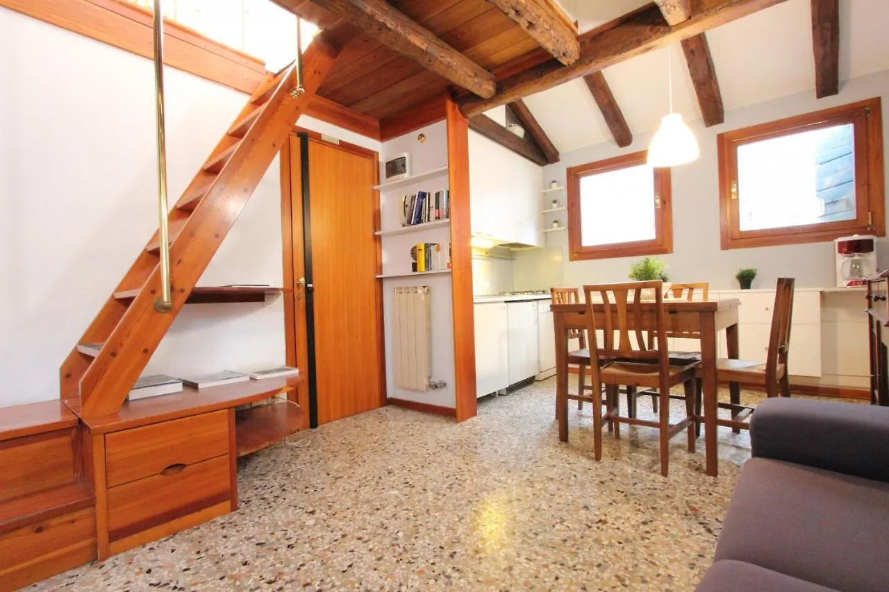 City Apartments Rialto Veneza 0*,