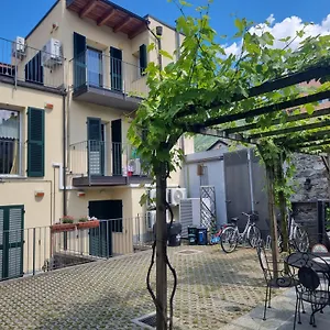 Residenze Lariane Apartment Colico