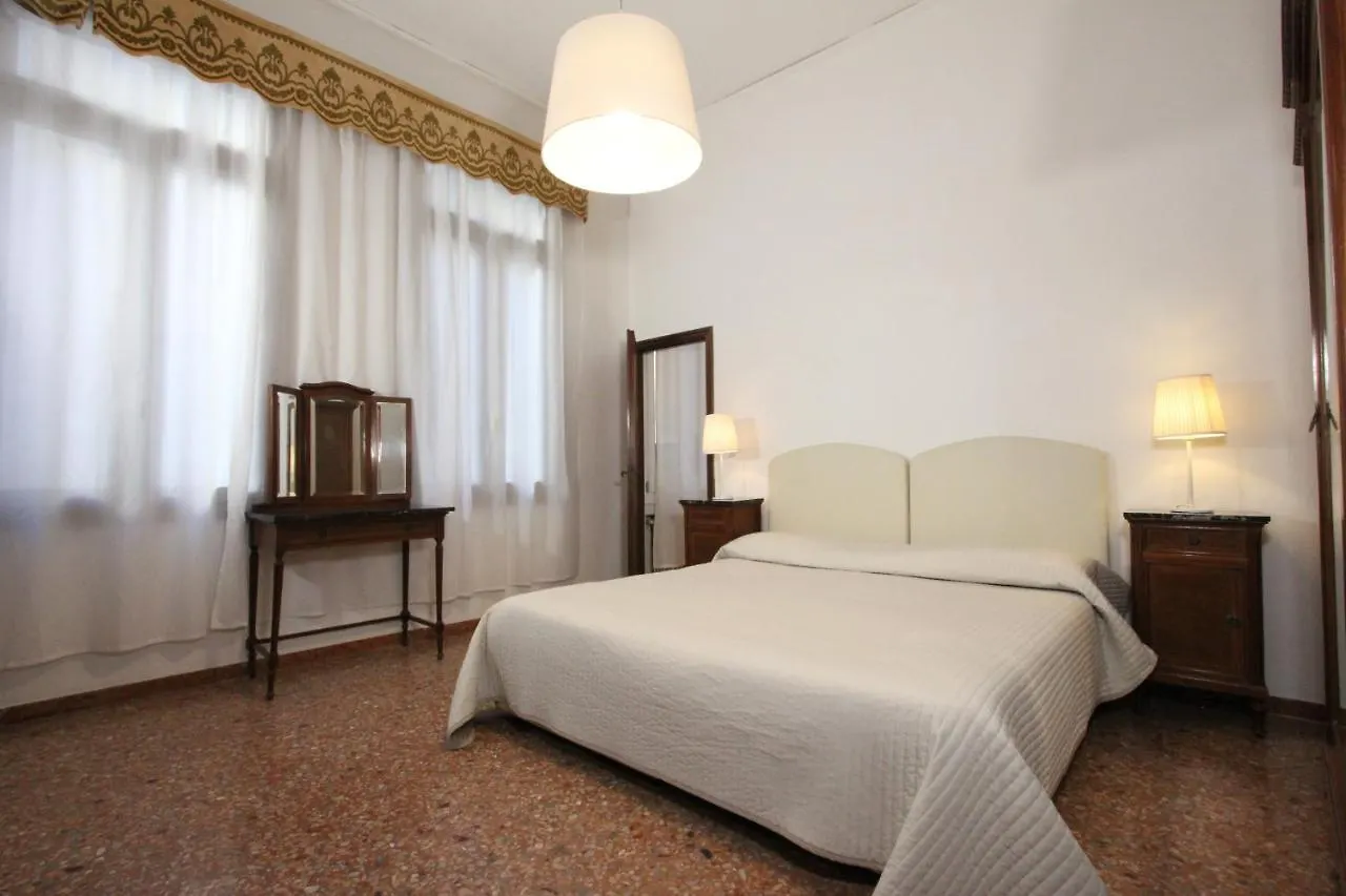 City Apartments Rialto Venice 0*,